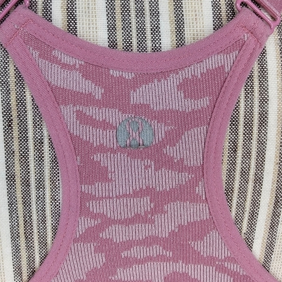 Layer 8 Allover Print Sports Bra - Picture 4 of 6